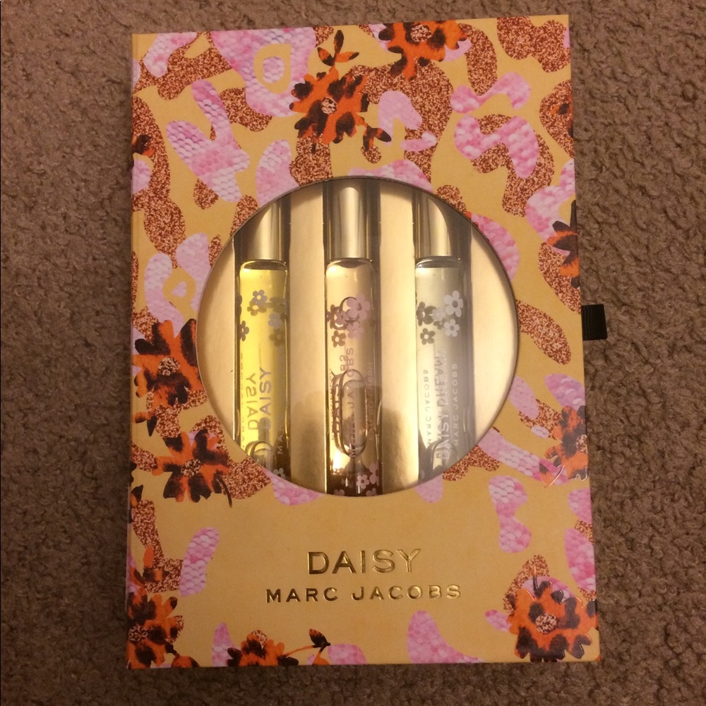 Marc Jacobs Daisy